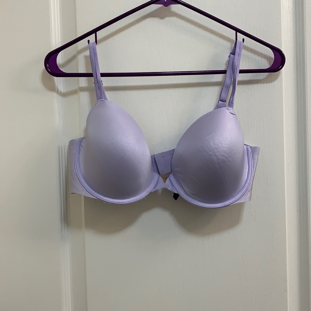 Victoria’s Secret lined bra EUC